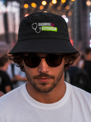 DIAGNOSE: BETRUNKEN (Bucket Hat)